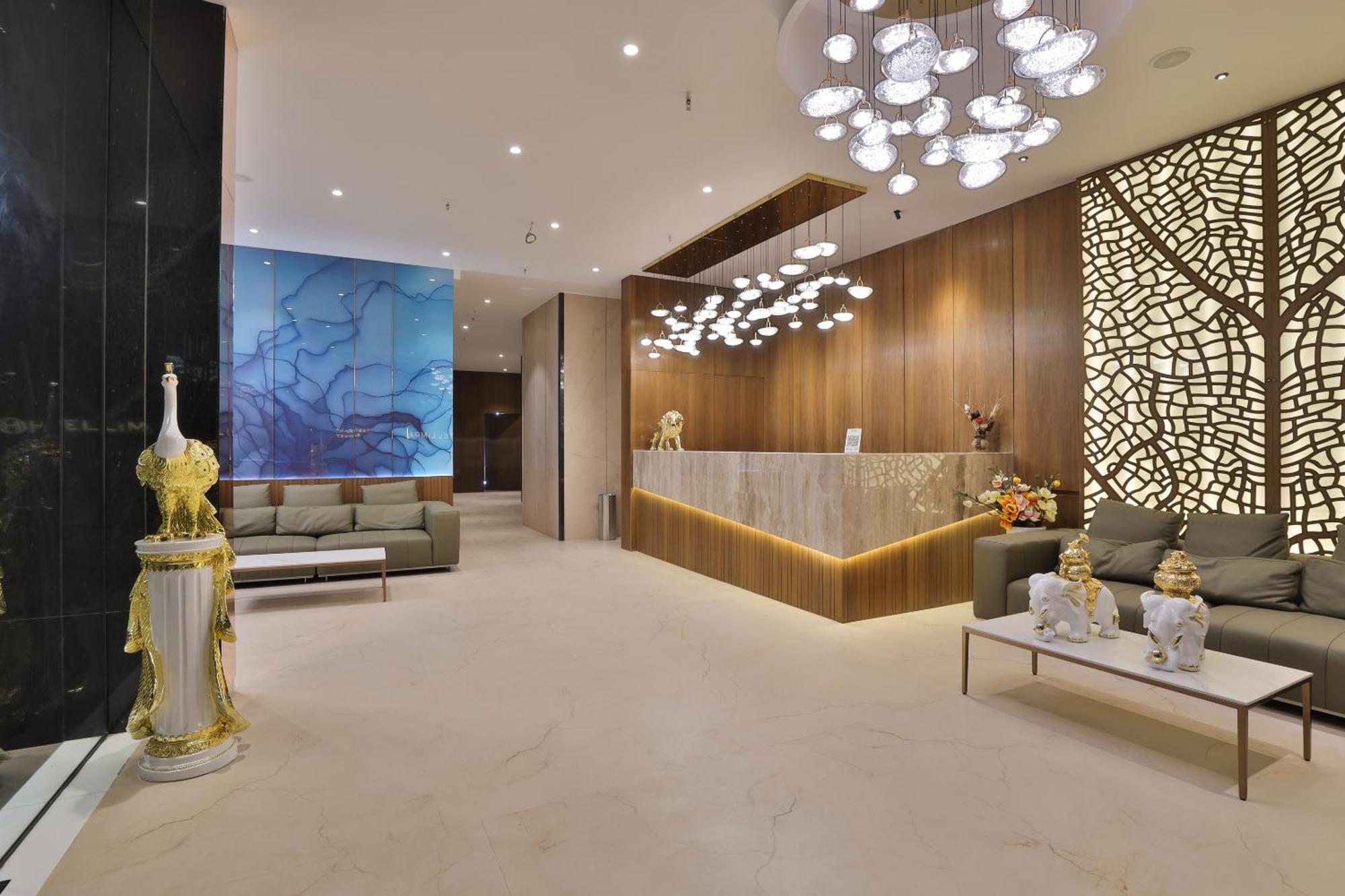 Hotel Elements Surat Dış mekan fotoğraf